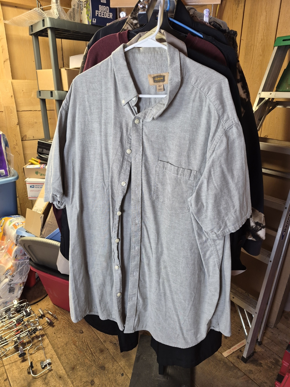 The Foundry Supply Co. Light Gray Short-Sleeve Button-Up Shirt